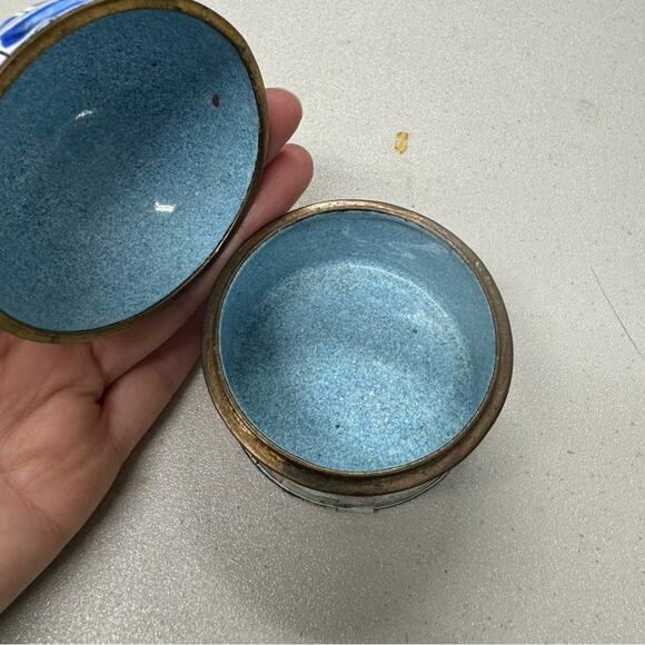 Vintage Enameled Trinket Box Cottage Cherry Blossom Branch  Boho Blue White - Picture 4 of 9